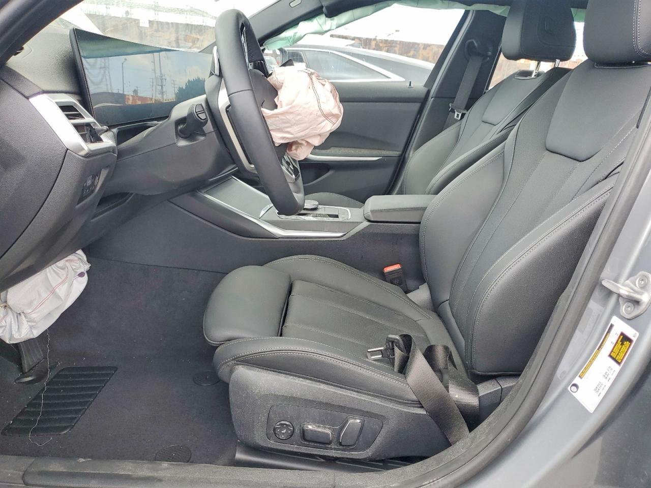 2026 BMW 330I - Фото 7