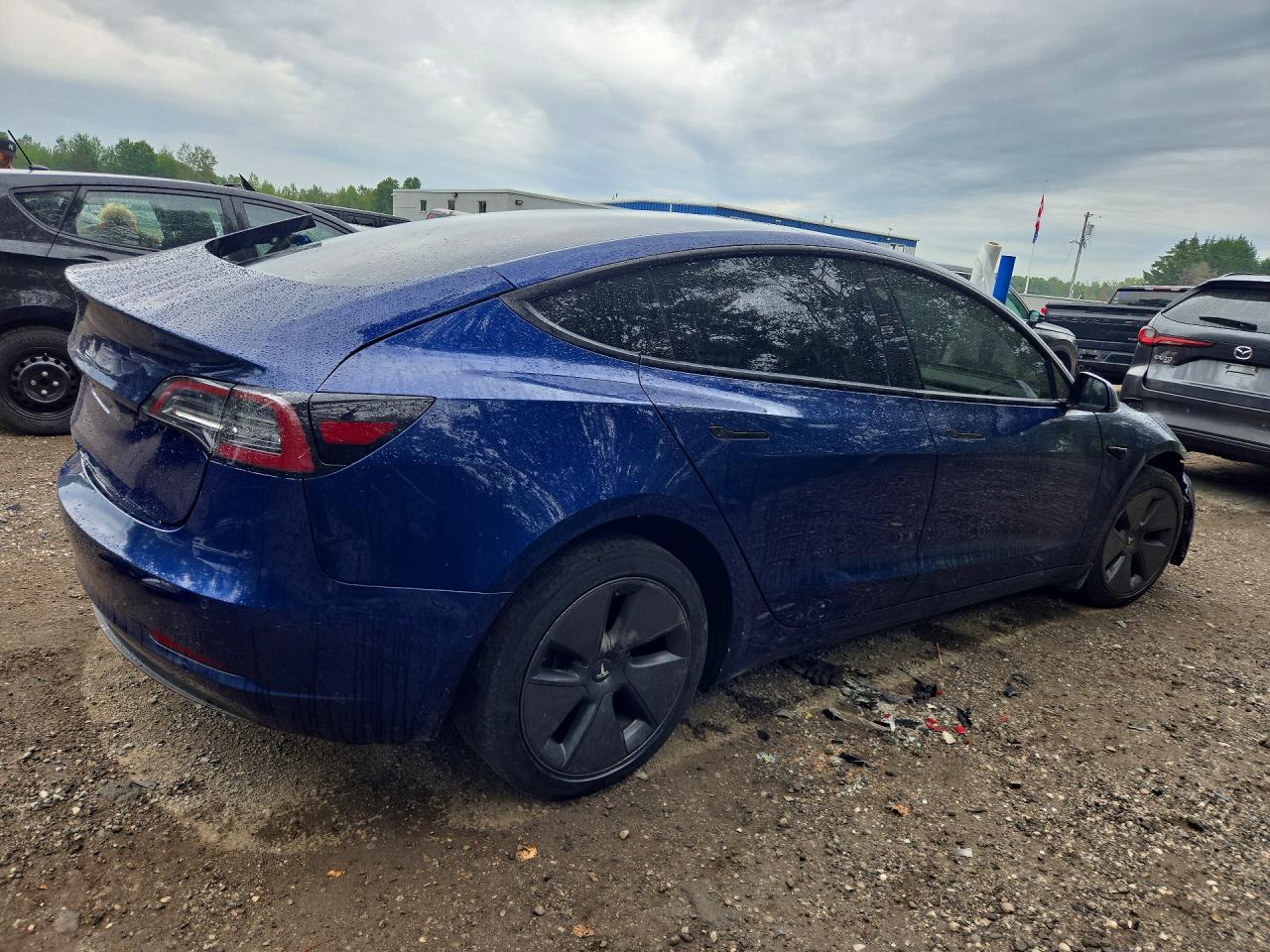 2022 Tesla Model 3 - Фото 3