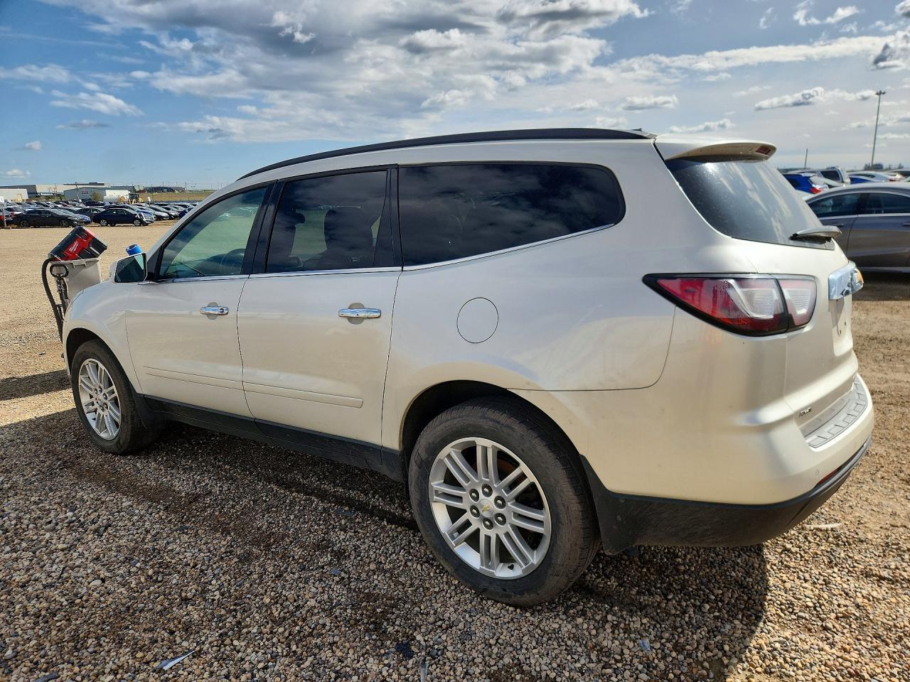 2015 Chevrolet Traverse Ls - Фото 2