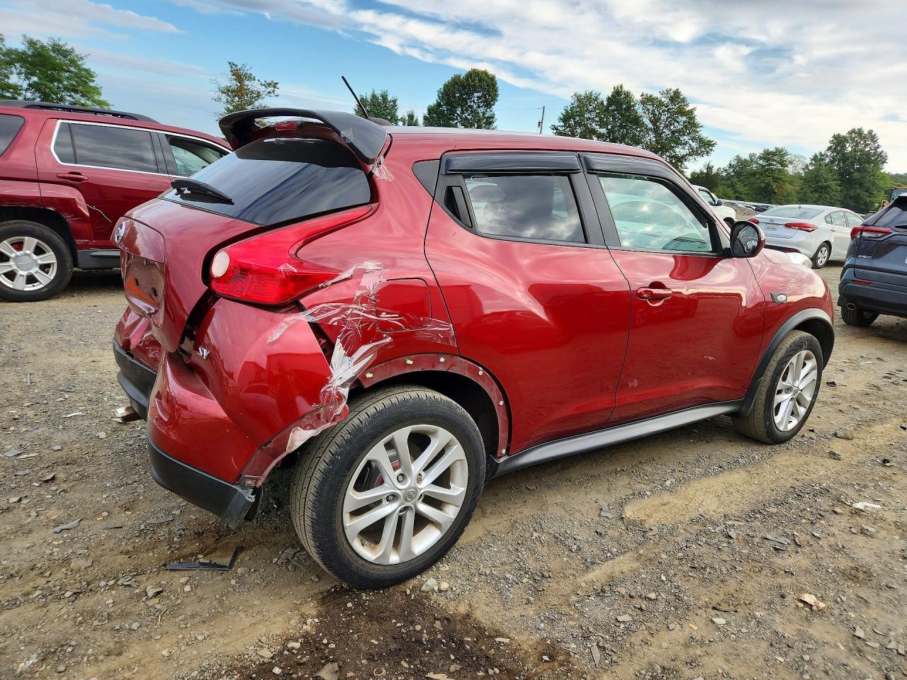 2011 Nissan Juke S - Image 3