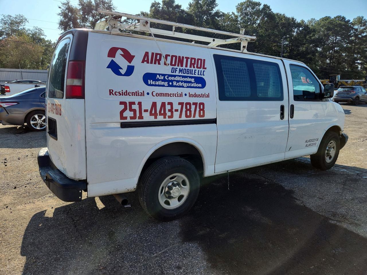 2015 Chevrolet Express G2500 - Фото 3
