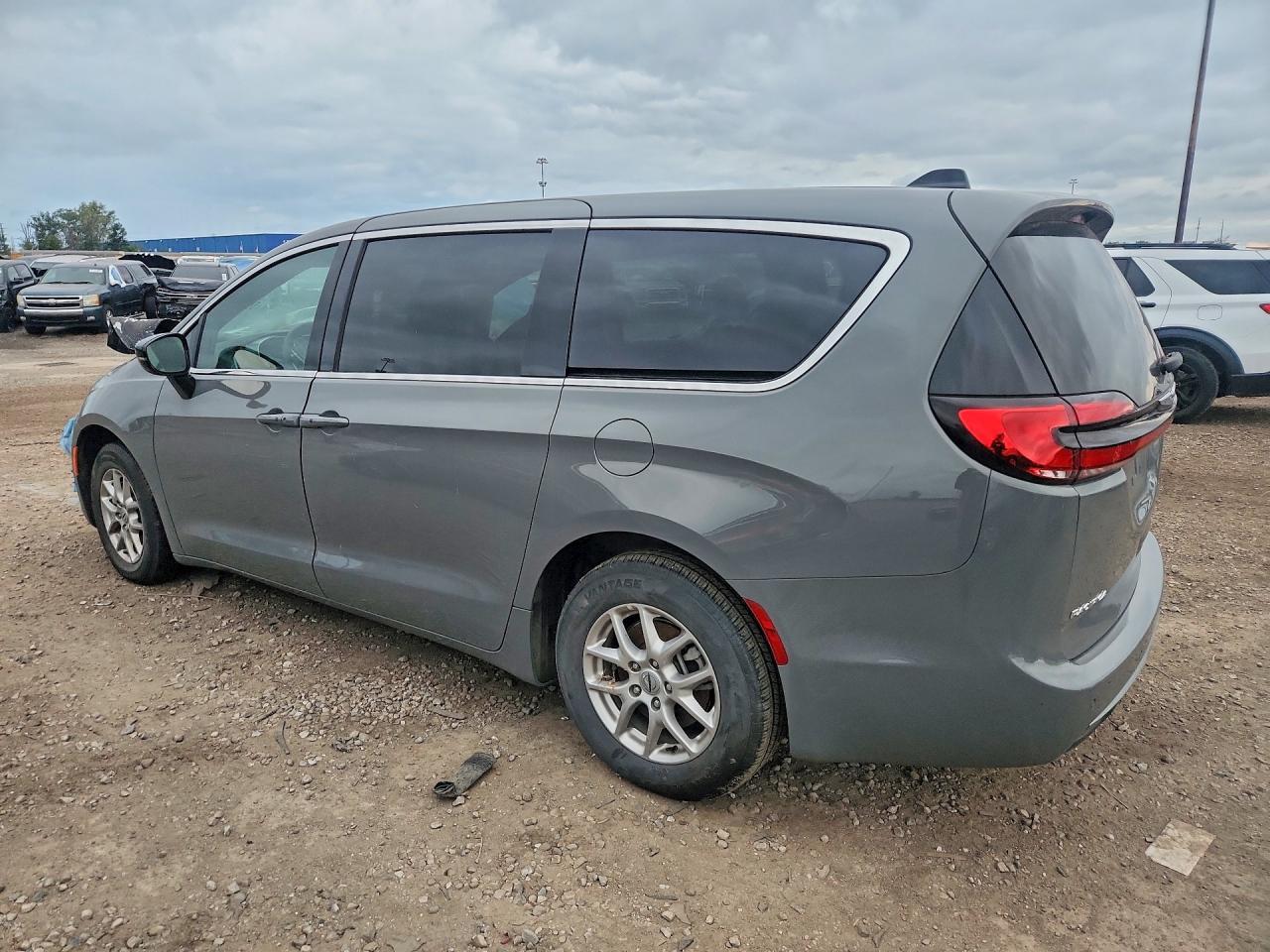 2025 Chrysler Pacifica Select - Фото 2