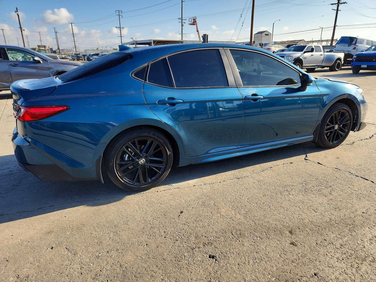 2026 Toyota Camry Se - Image 3