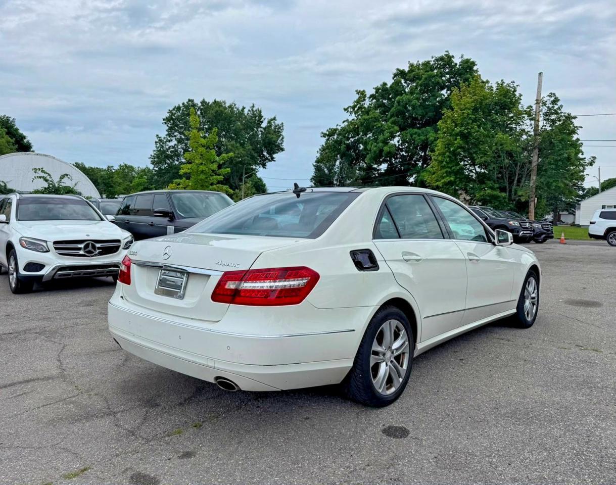 2011 Mercedes-Benz E 350 4Matic - Image 4
