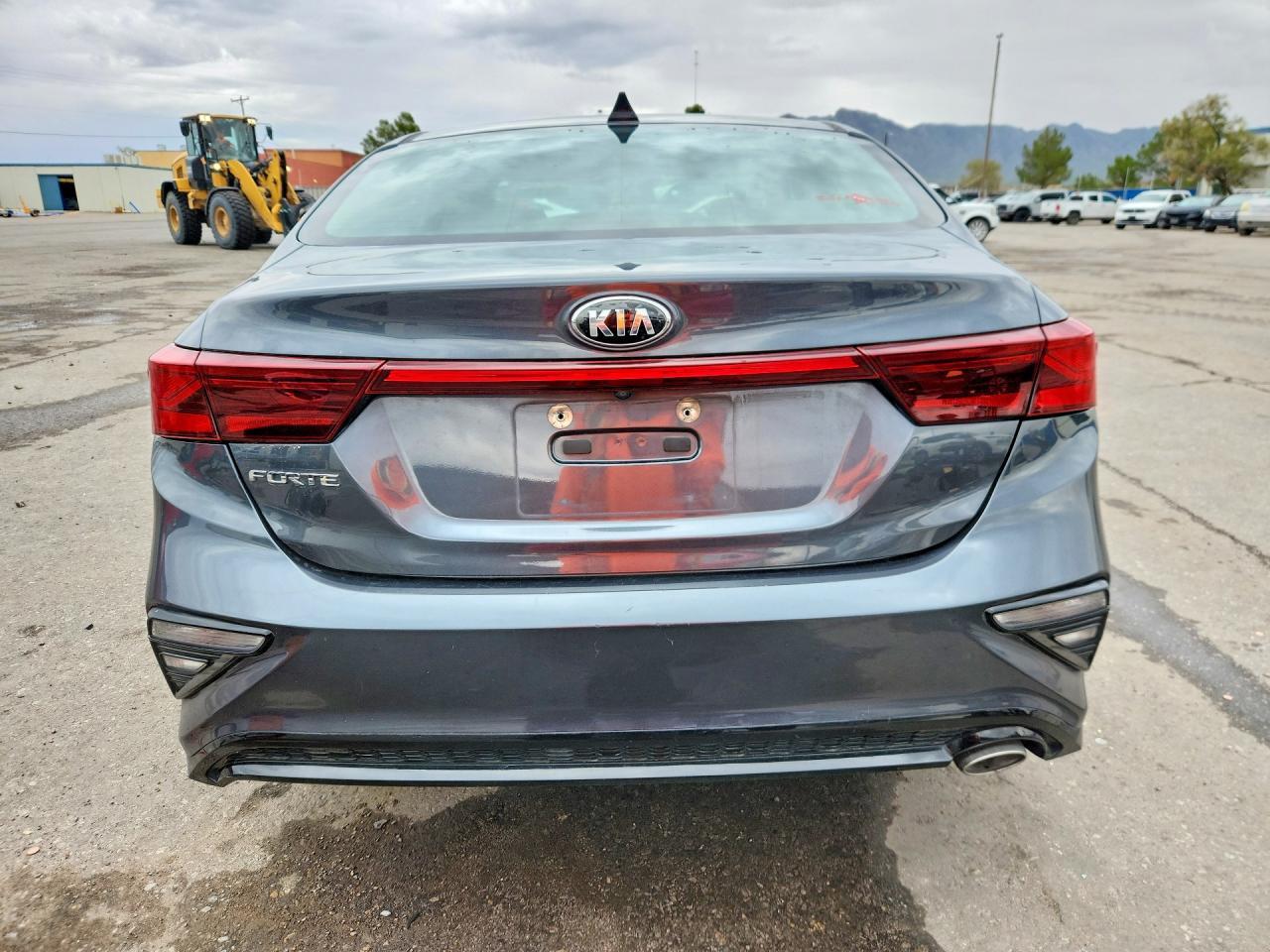 2019 Kia Forte Lxs - Image 6