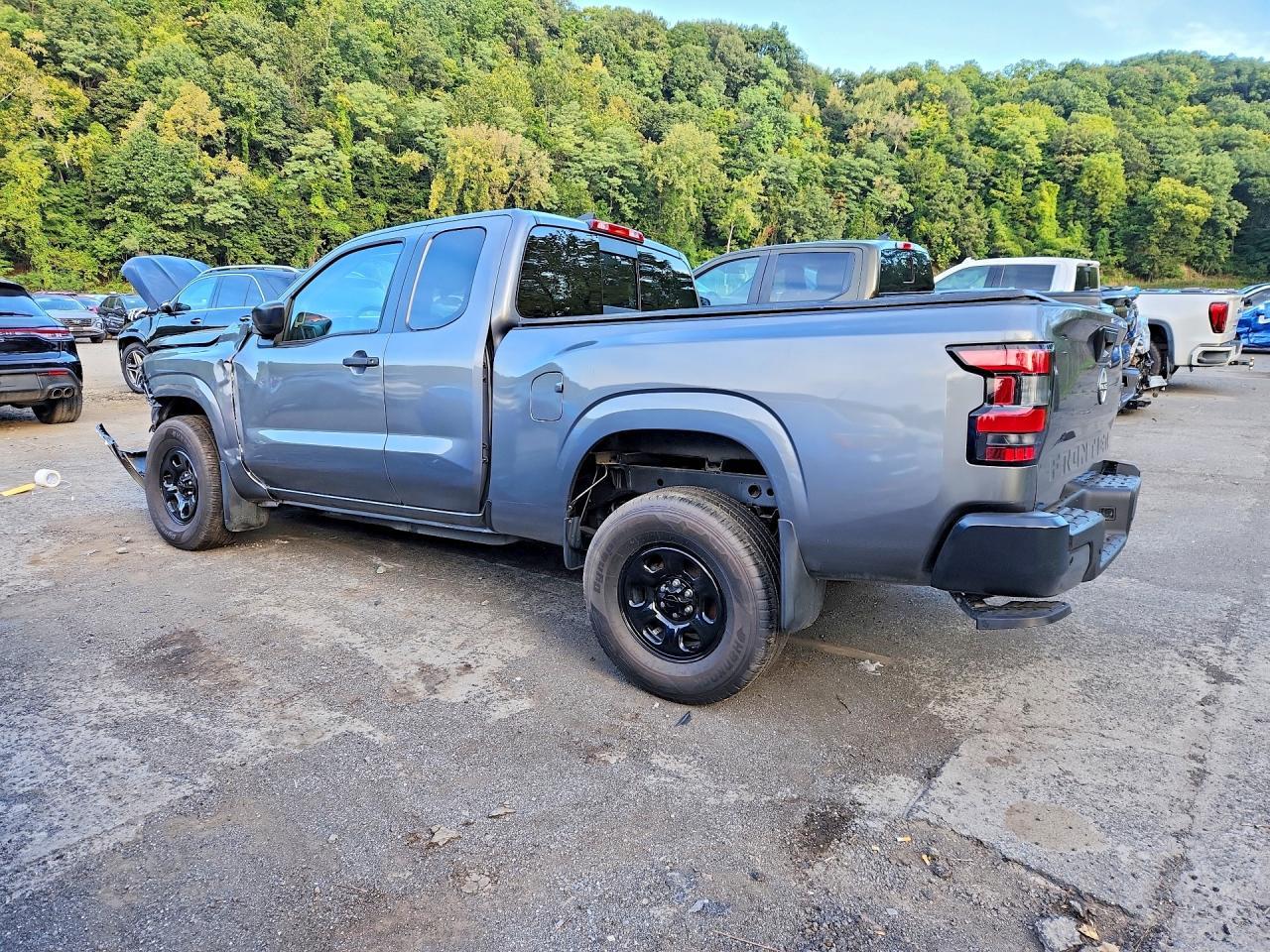 2026 Nissan Frontier S - Фото 2