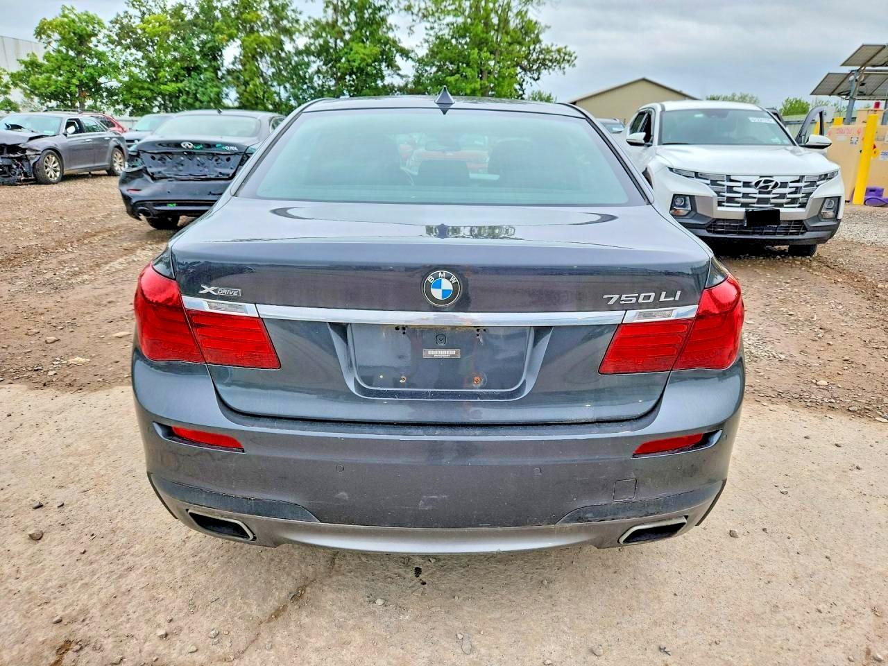 2015 BMW 750 Lxi - Фото 6