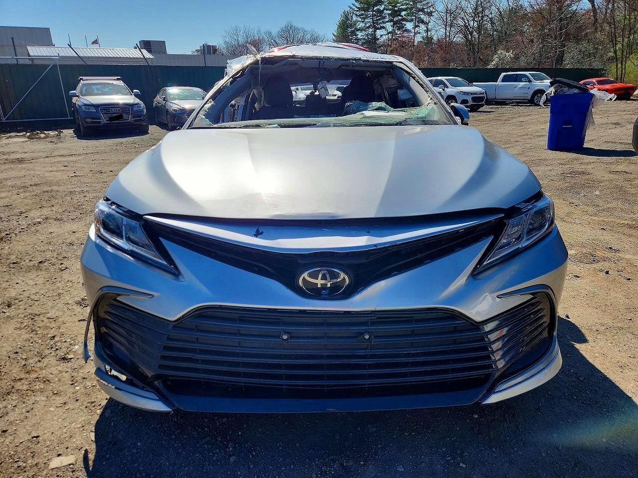 2022 Toyota Camry Le - Фото 5