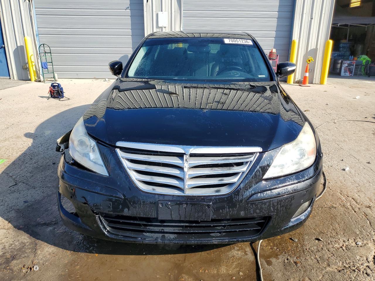 2010 Hyundai Genesis 3.8L - Фото 5