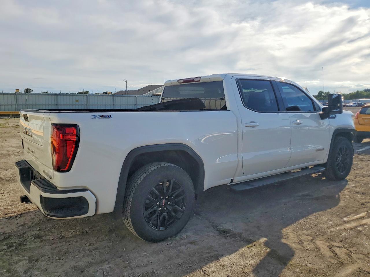 2021 GMC Sierra K1500 Elevation - Фото 3