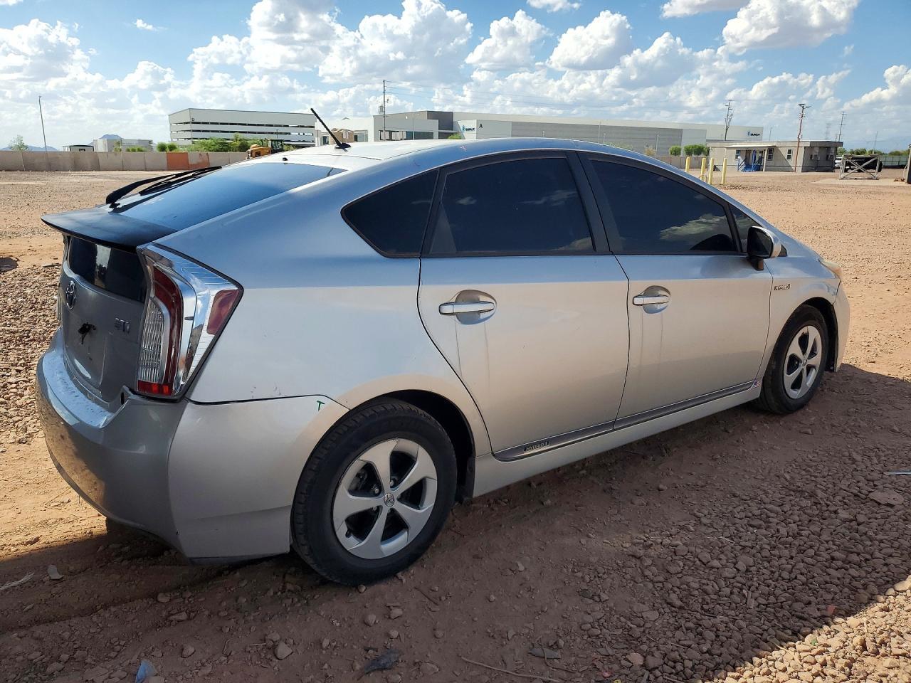 2014 Toyota Prius Two - Image 3