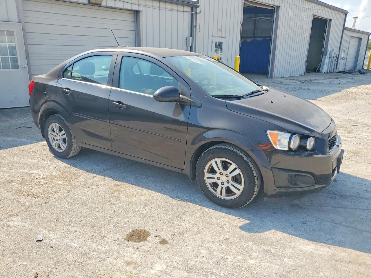 2015 Chevrolet Sonic Lt - Image 4