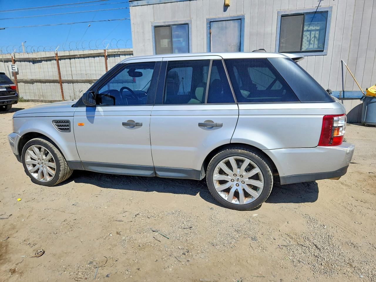 2006 Land Rover Range Rover Sport Supercharged - Image 2