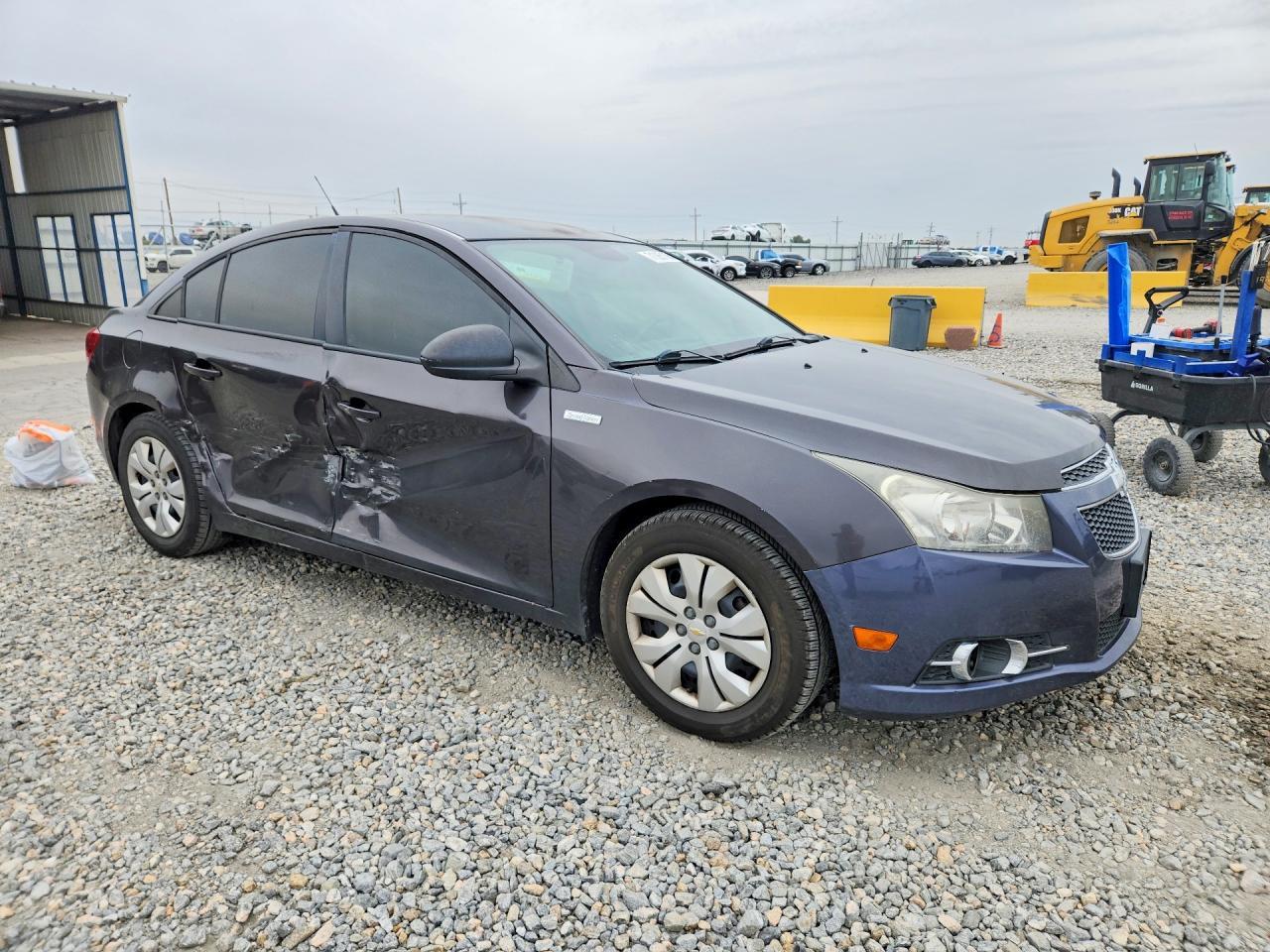2014 Chevrolet Cruze Ls - Фото 4