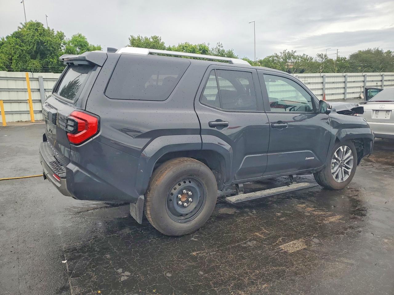 2025 Toyota 4Runner Limited - Фото 3