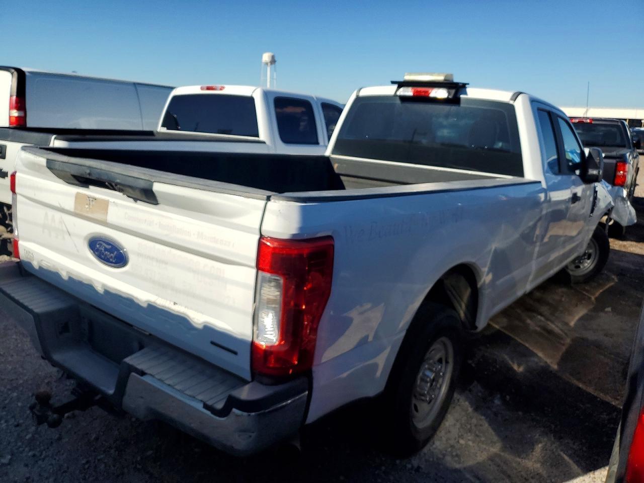 2017 Ford F250 Super Duty - Image 4