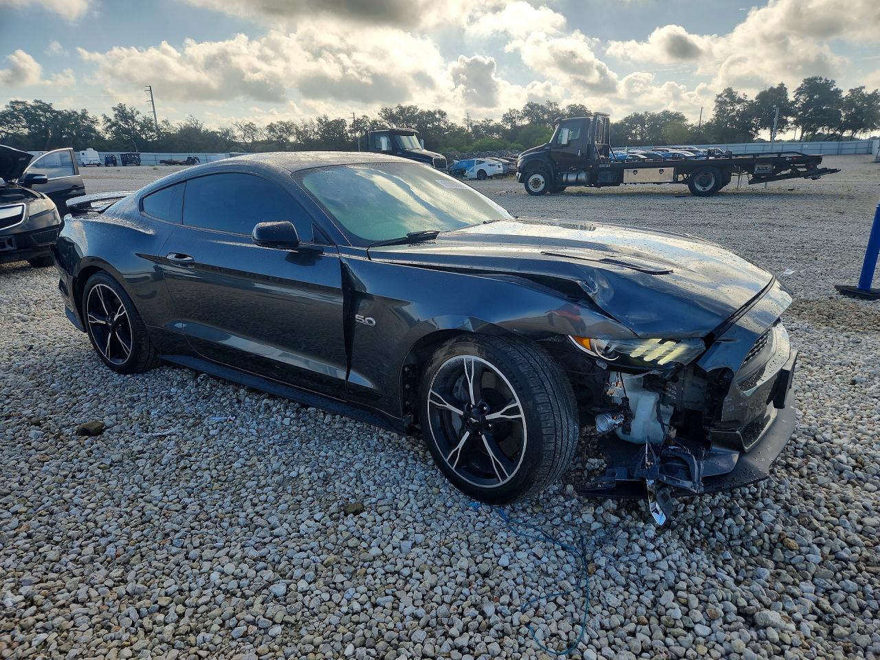 2017 Ford Mustang Gt - Фото 4