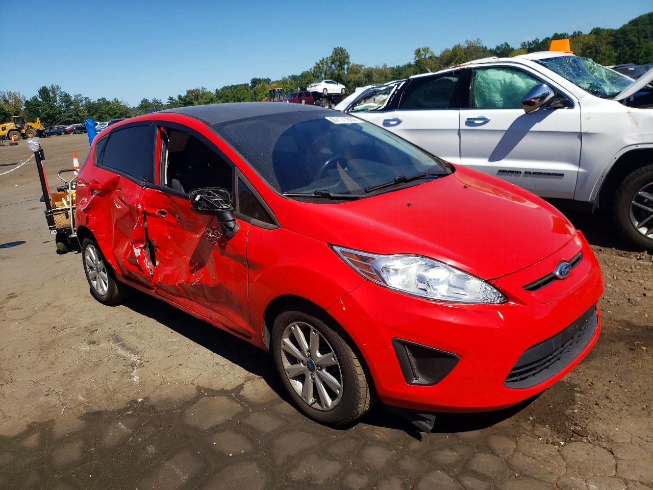 2013 Ford Fiesta Se - Image 4