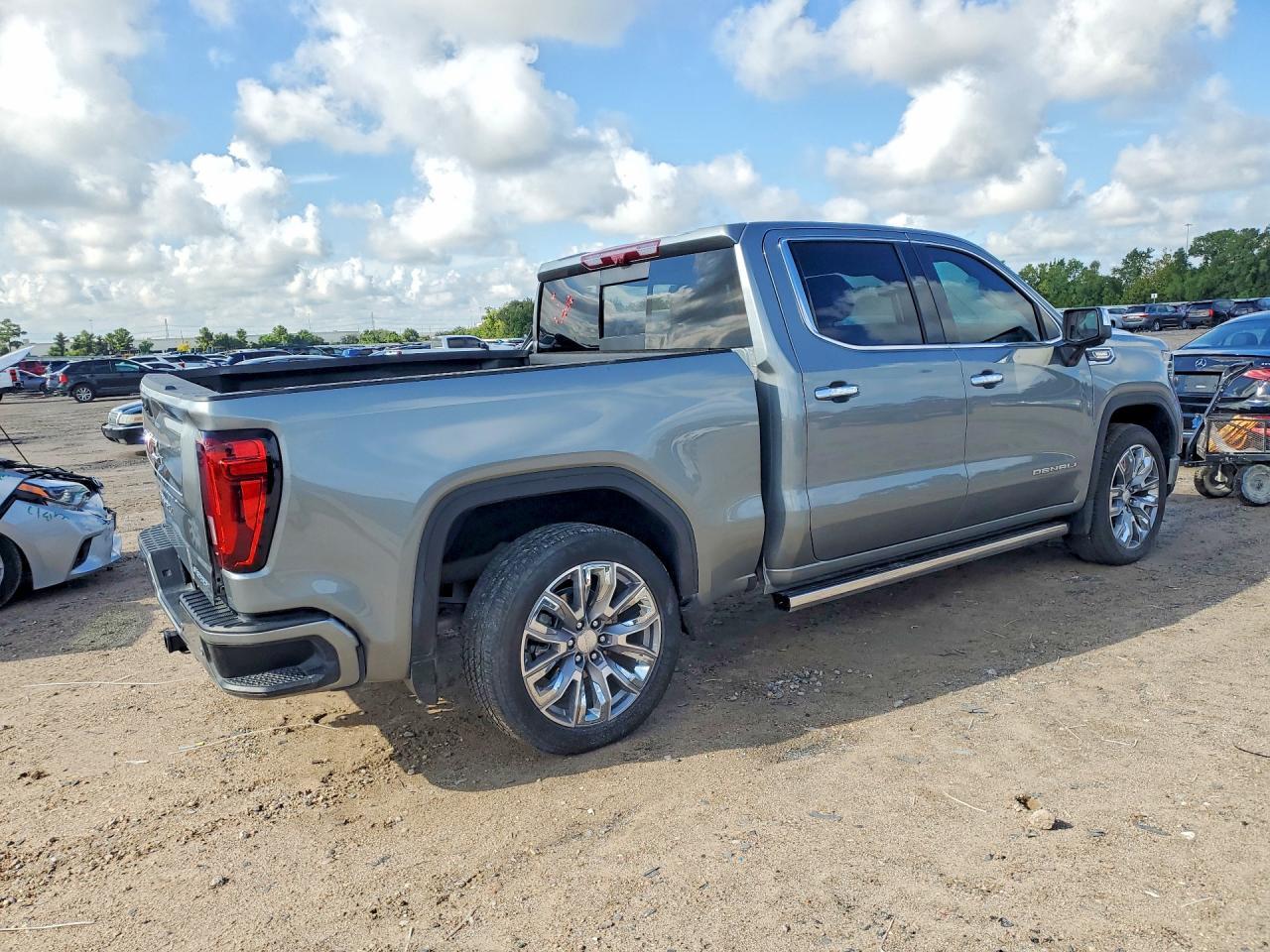 2026 GMC Sierra K1500 Denali - Фото 3