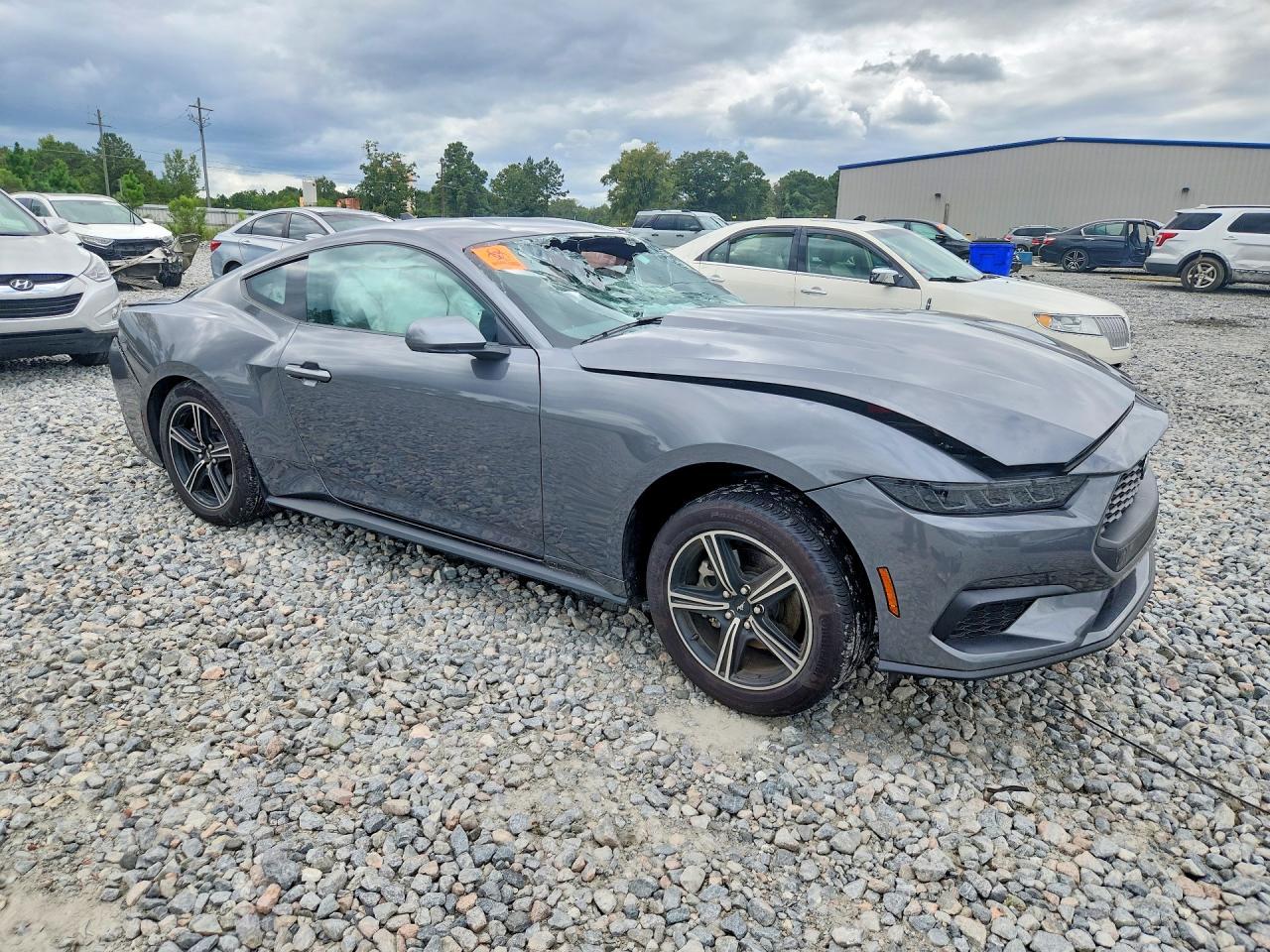 2025 Ford Mustang - Фото 4
