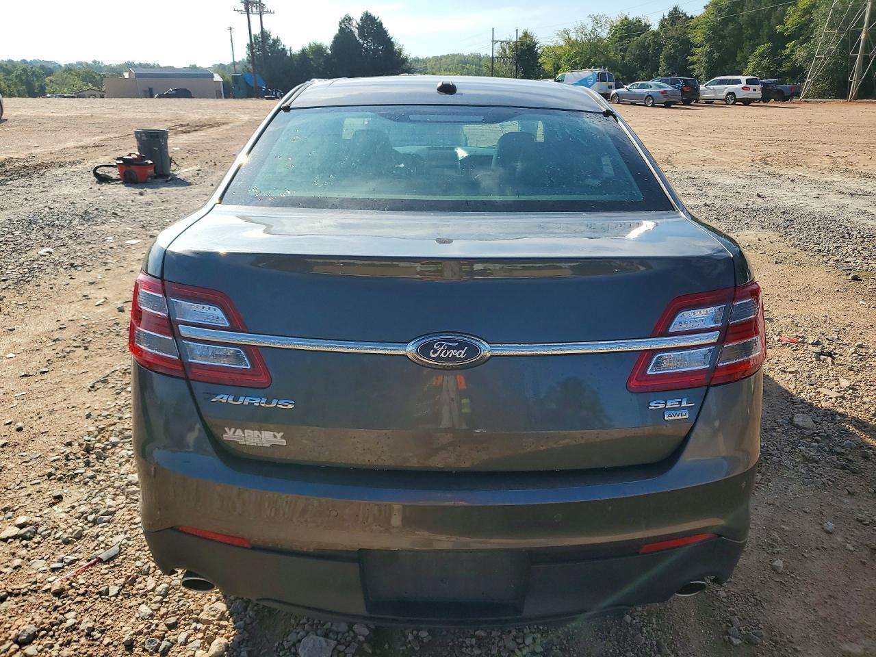 2016 Ford Taurus Sel - Фото 6
