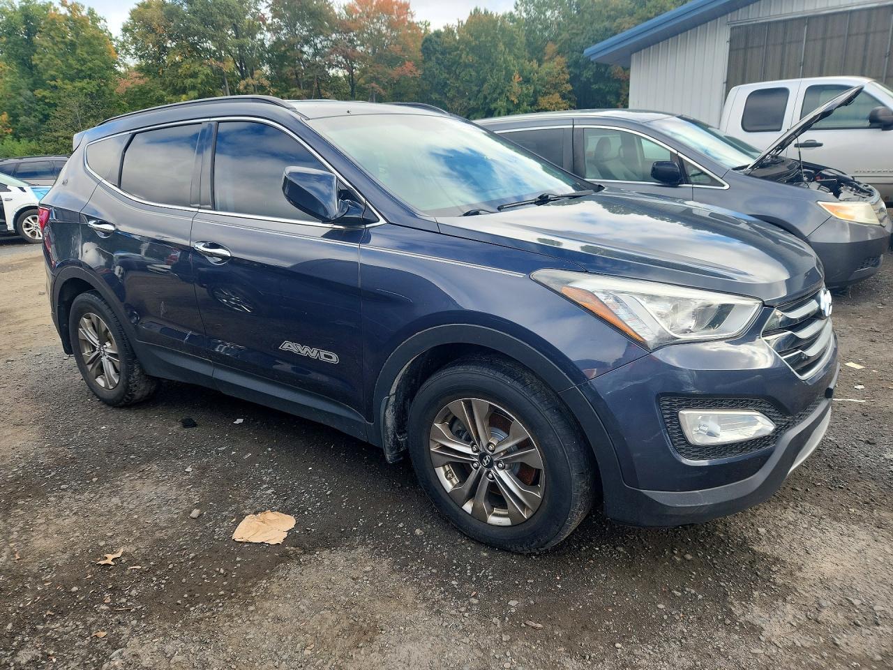 2016 Hyundai Santa Fe Sport 2.4L - Image 4