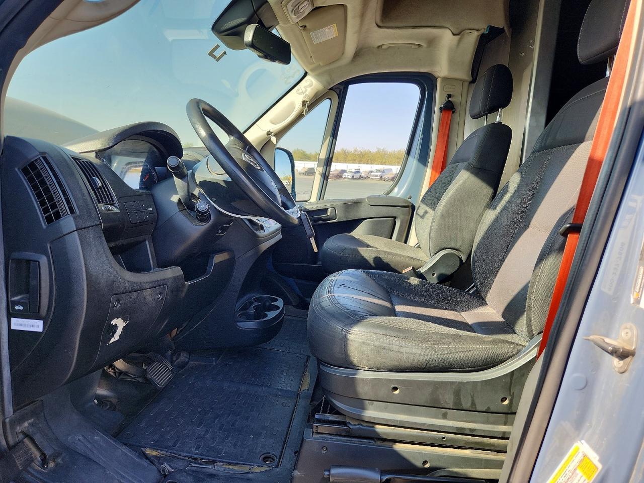 2021 Ram Promaster 3500 Delivery Van - Фото 7