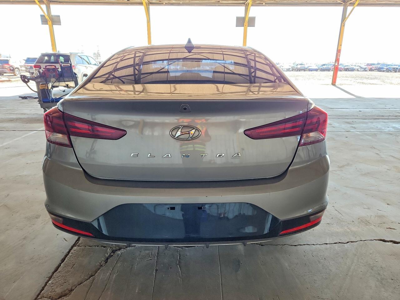 2020 Hyundai Elantra Value Edition - Image 6