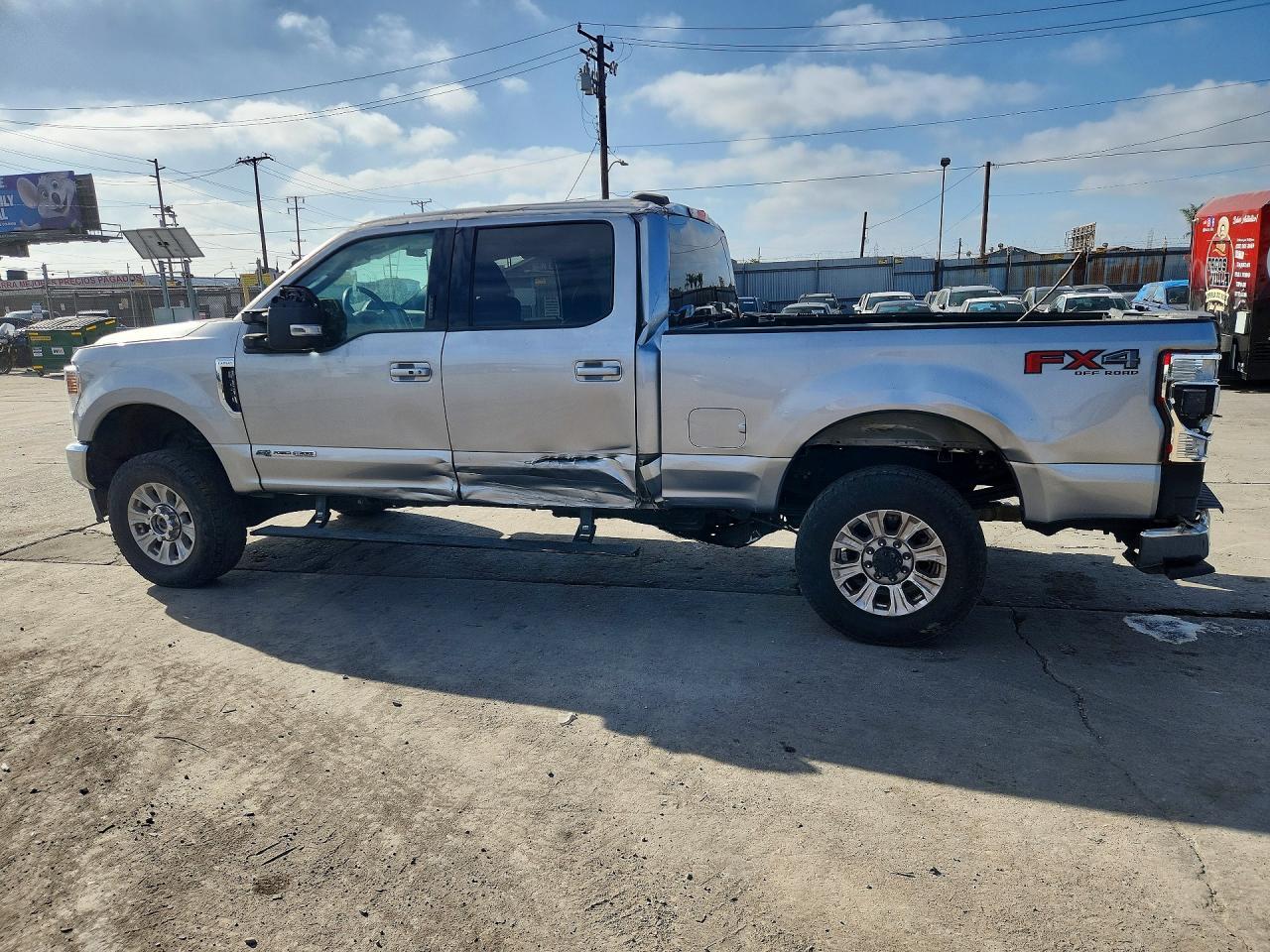 2022 Ford F250 Super Duty - Image 2