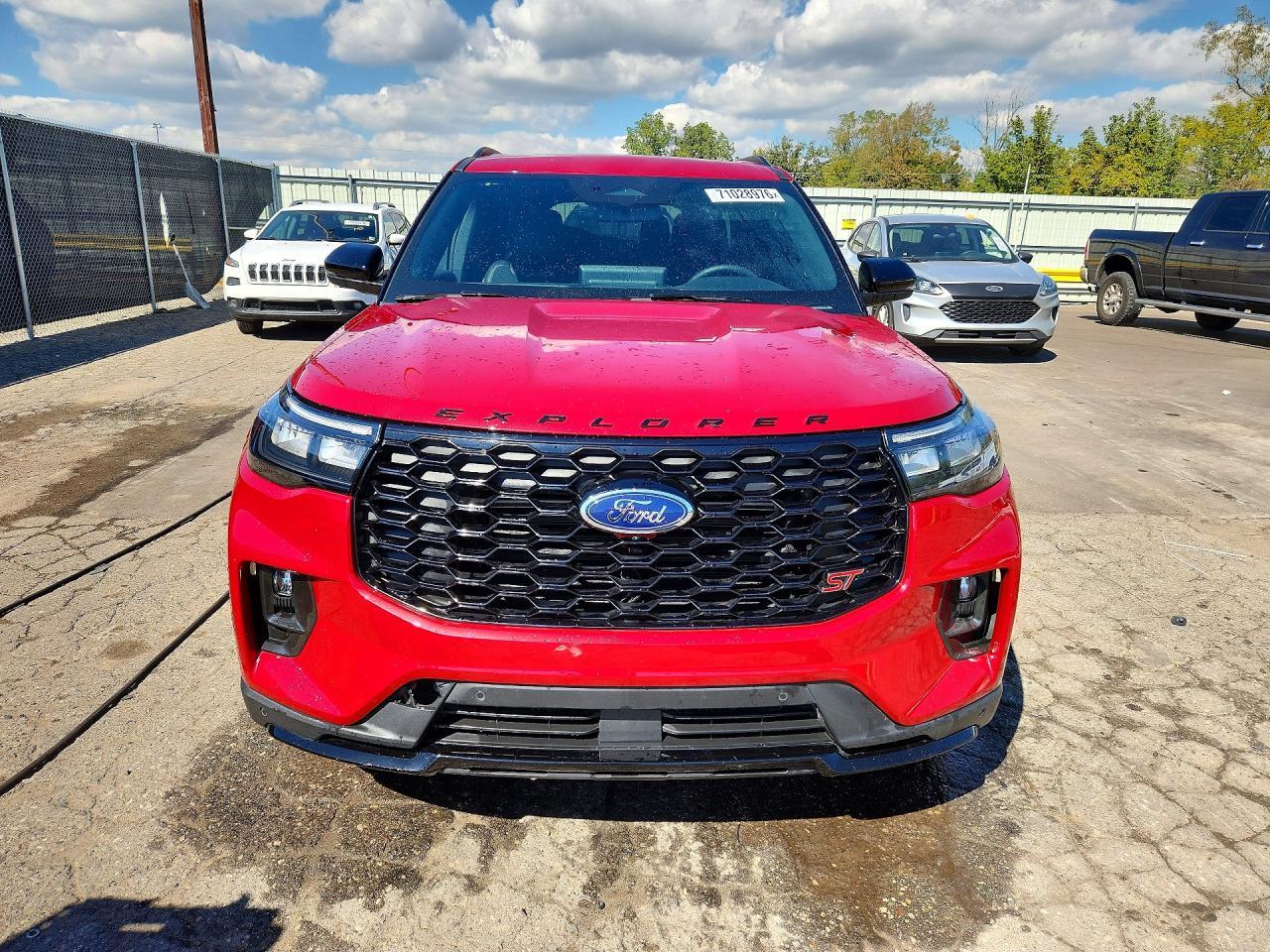 2026 Ford Explorer St - Фото 5