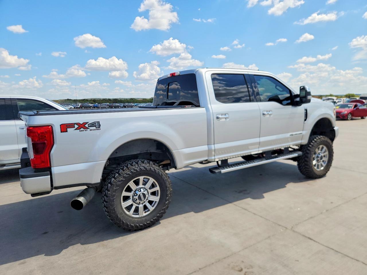 2019 Ford F250 Super Duty - Фото 3