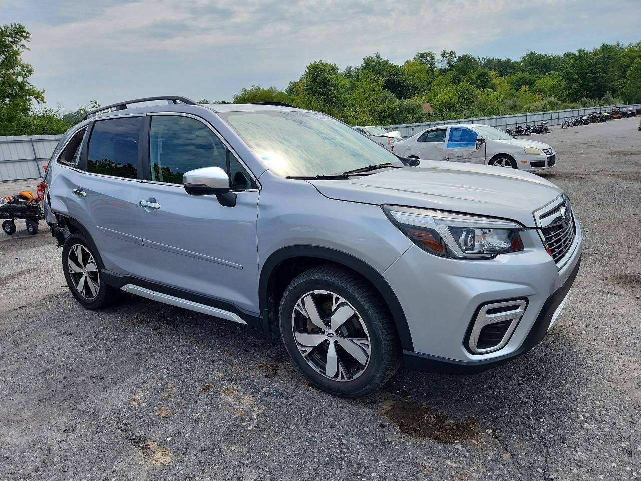 2019 Subaru Forester Touring - Фото 4