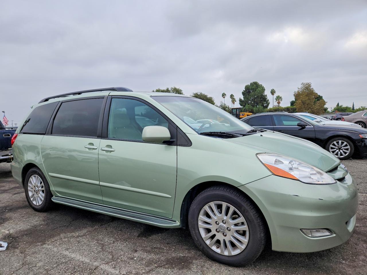 2008 Toyota Sienna Xle - Фото 4