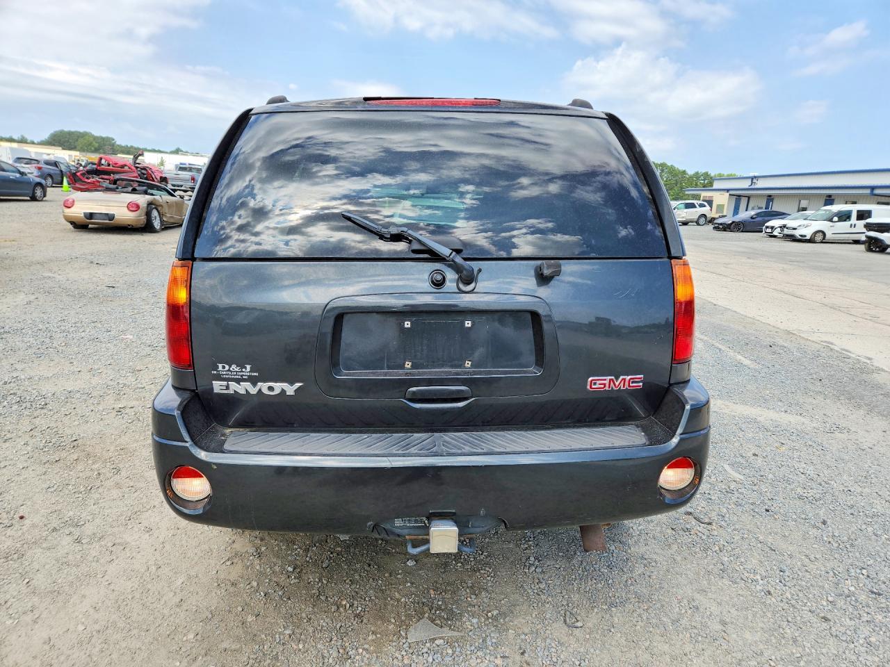 2003 GMC Envoy - Image 6