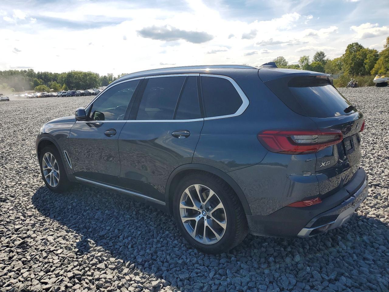 2019 BMW X5 - Image 2