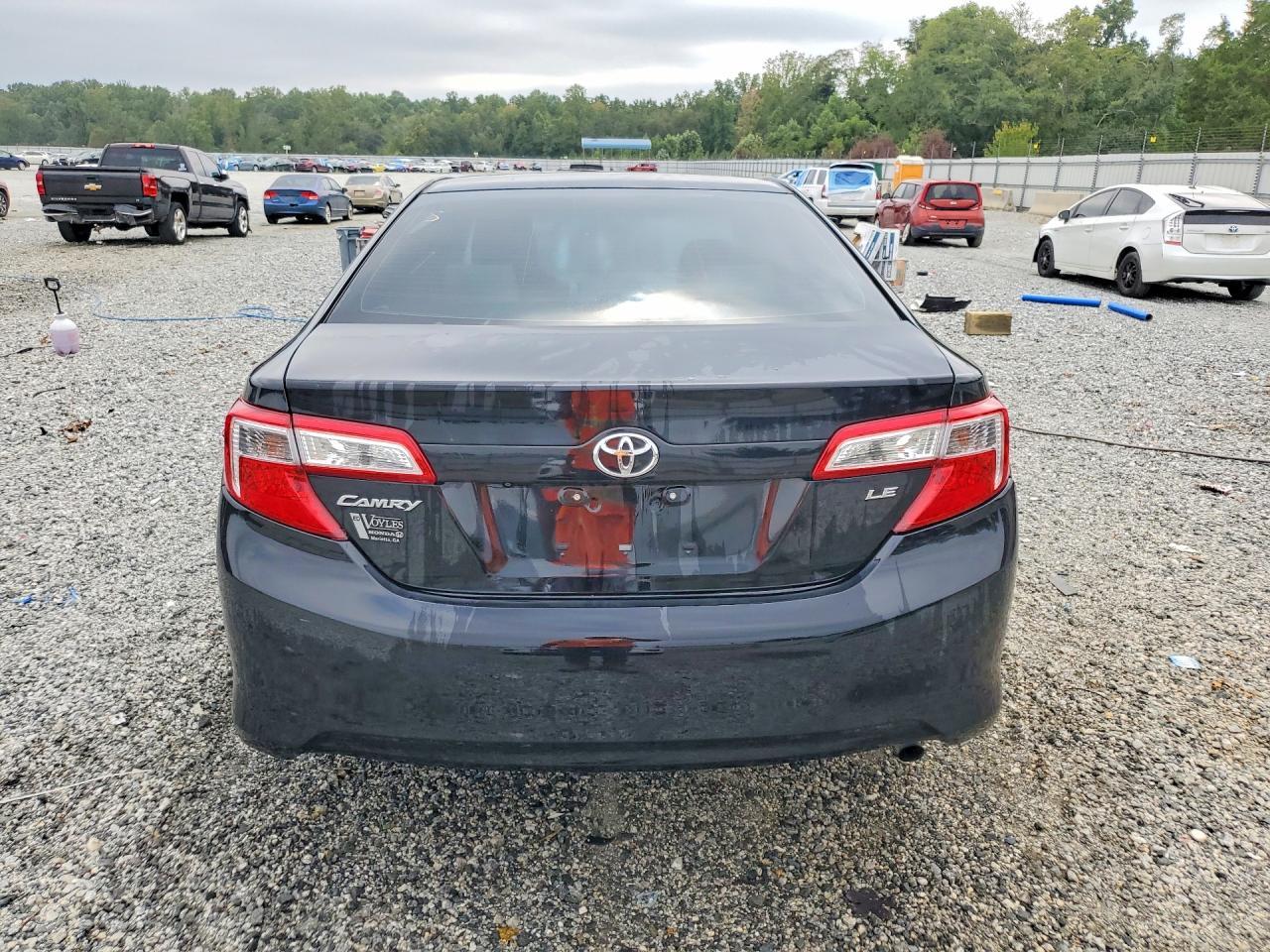 2014 Toyota Camry Le - Фото 6