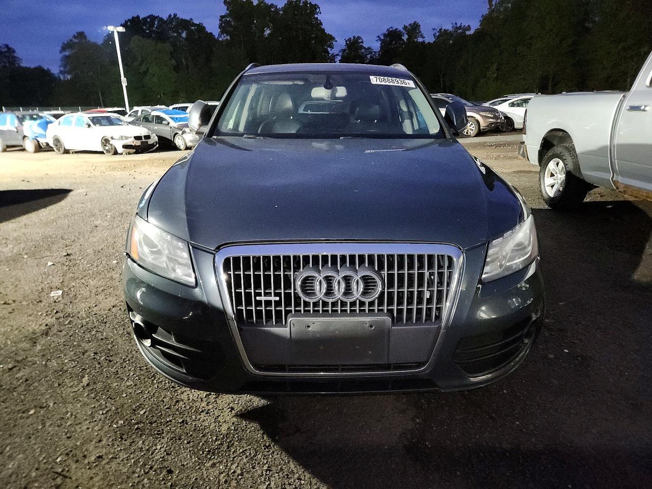 2011 Audi Q5 Premium Plus - Image 5