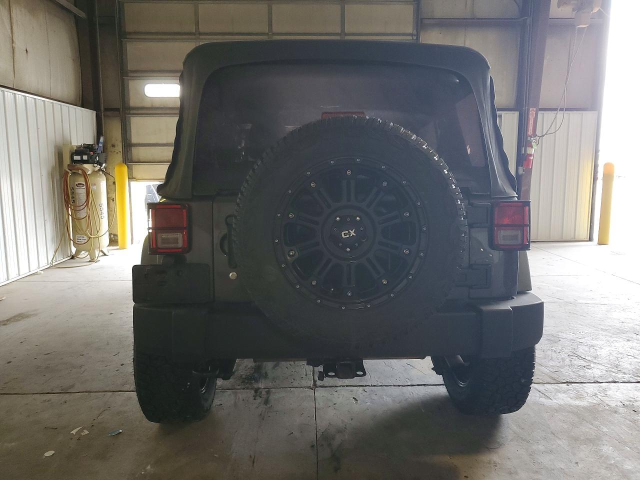 2016 Jeep Wrangler Unlimited Sport - Фото 6
