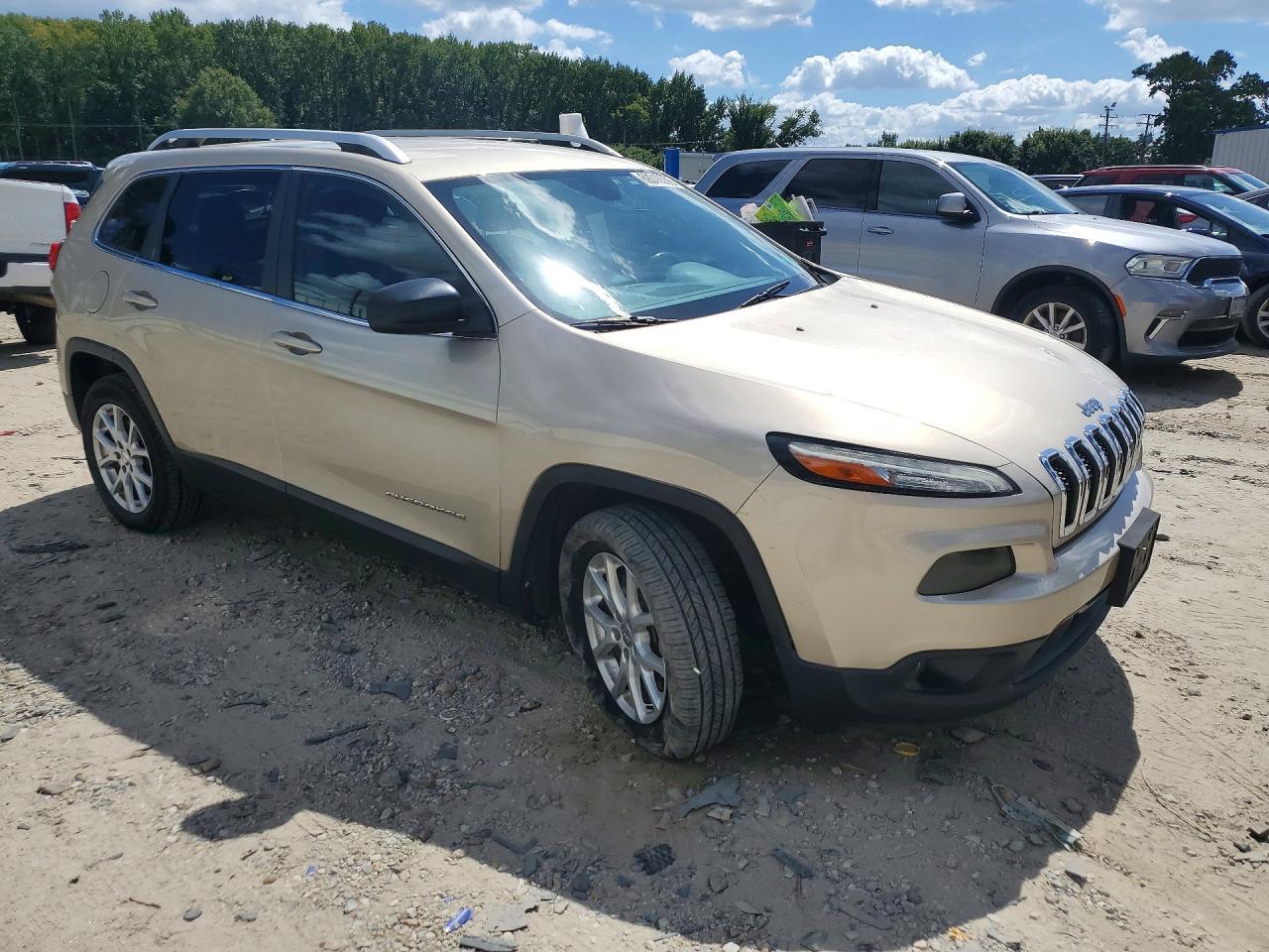 2014 Jeep Cherokee Latitude - Image 4