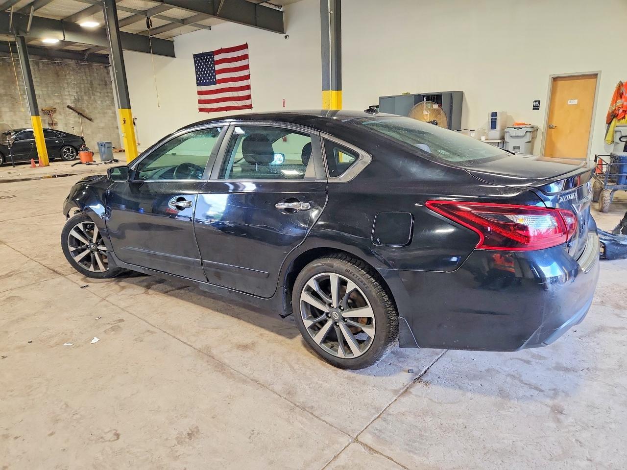 2015 Nissan Altima 2.5 S - Фото 2