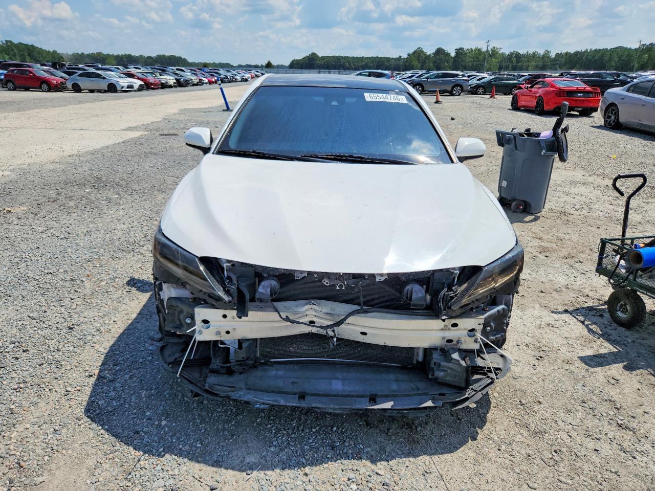 2018 Toyota Camry Le - Image 5
