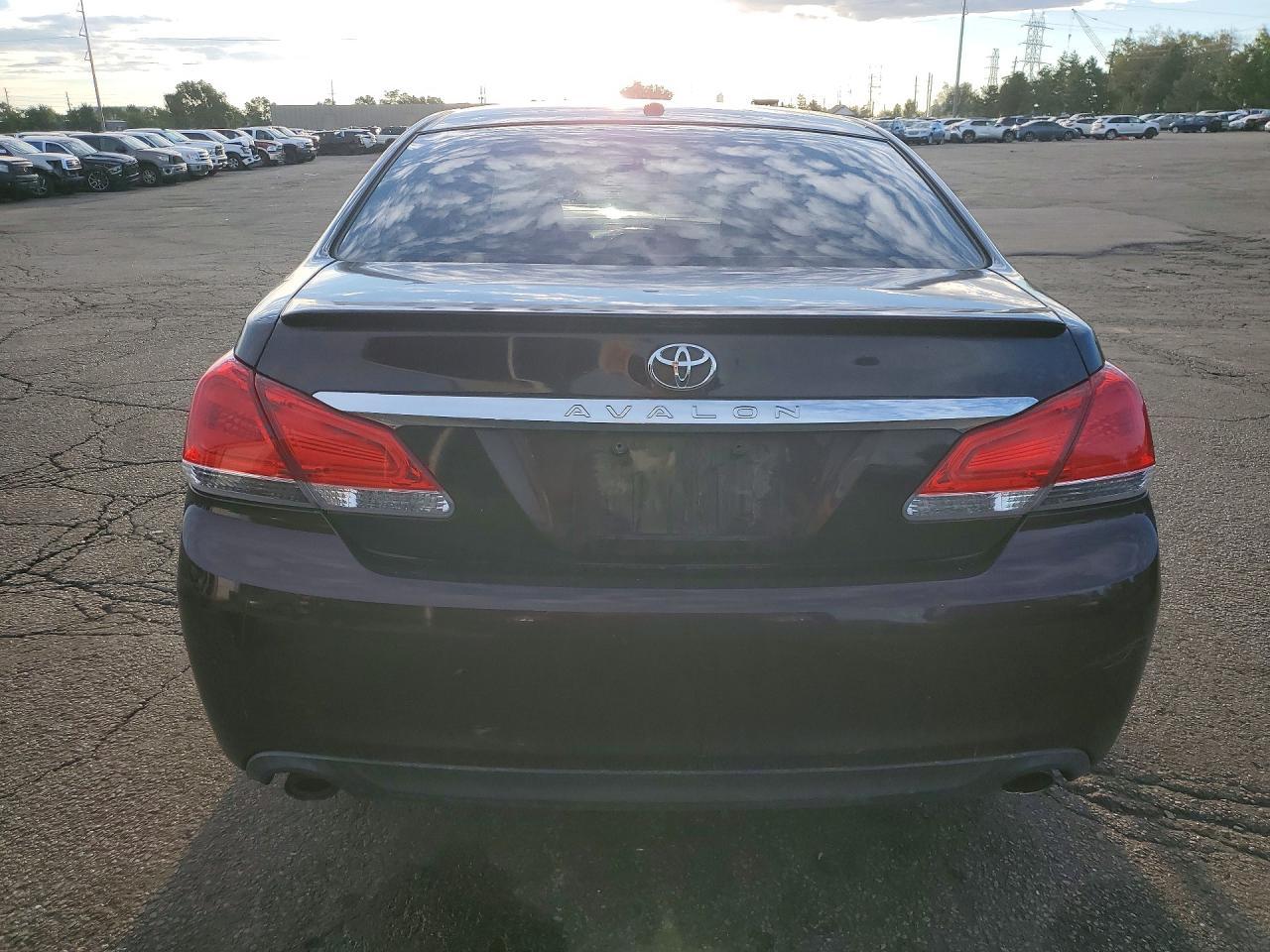 2012 Toyota Avalon Limited - Фото 6