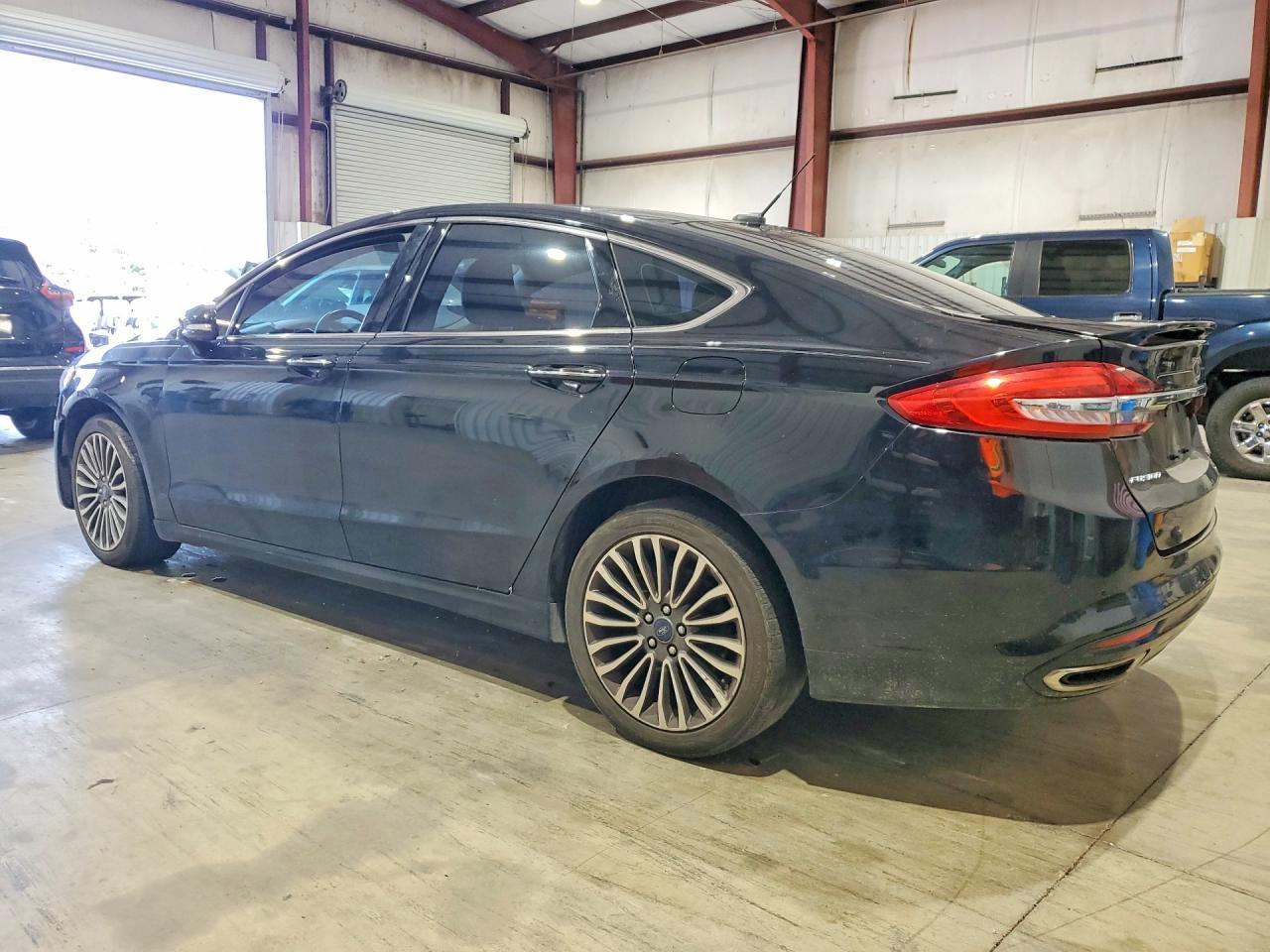 2017 Ford Fusion Titanium - Фото 2