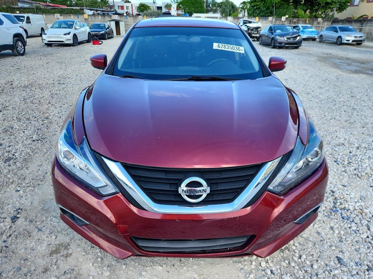 2017 Nissan Altima 2.5 - Image 5