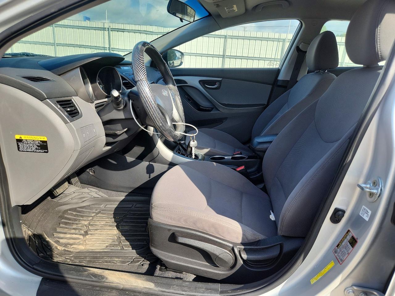2016 Hyundai Elantra Se - Image 7