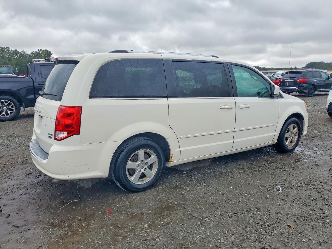 2011 Dodge Grand Caravan Crew - Фото 3