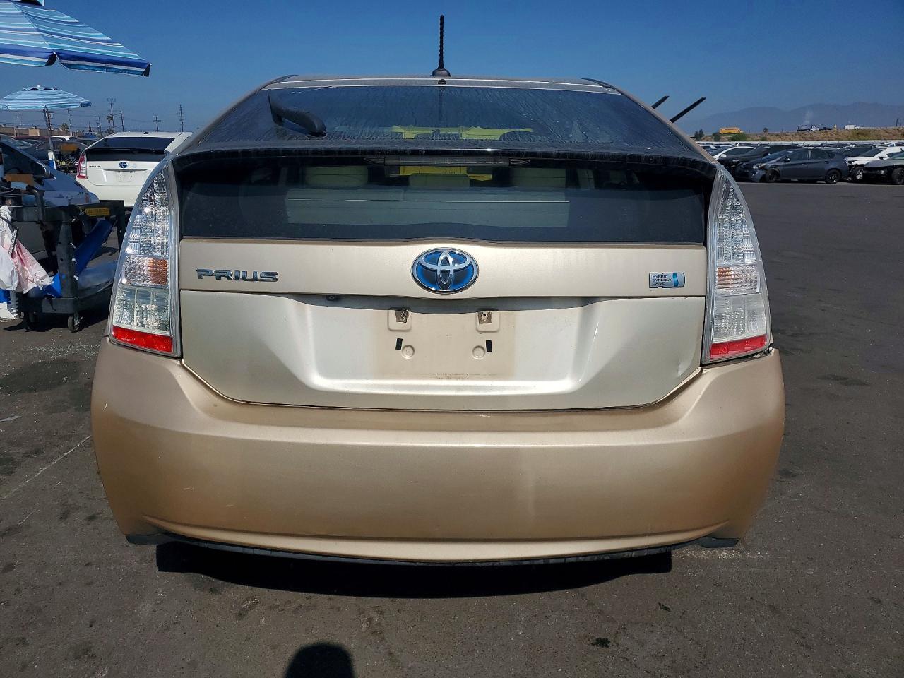 2010 Toyota Prius Iii - Image 6