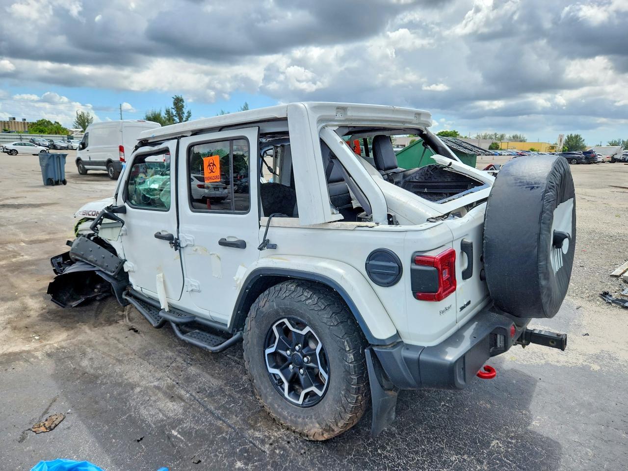 2023 Jeep Wrangler Rubicon - Фото 2