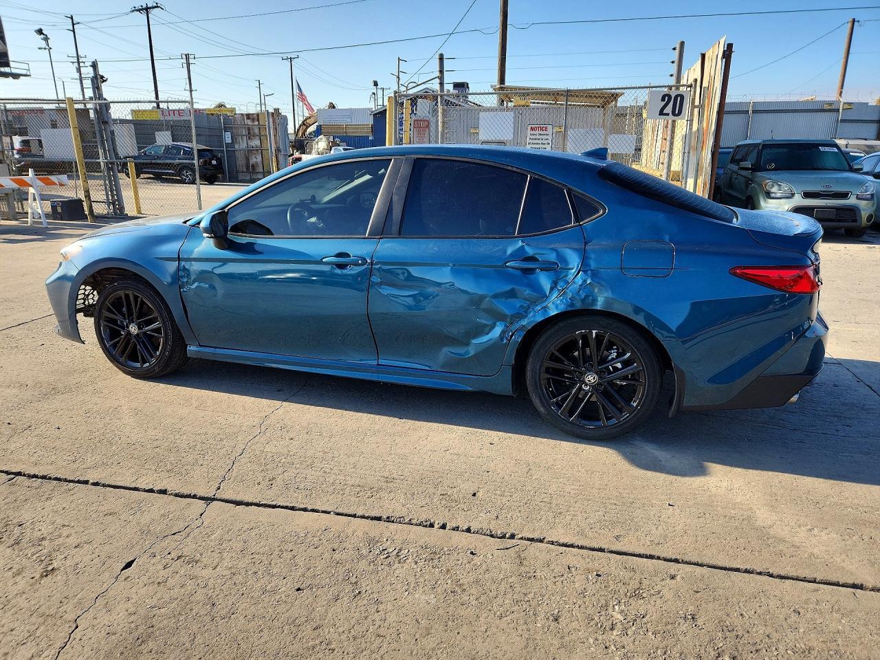 2026 Toyota Camry Se - Image 2