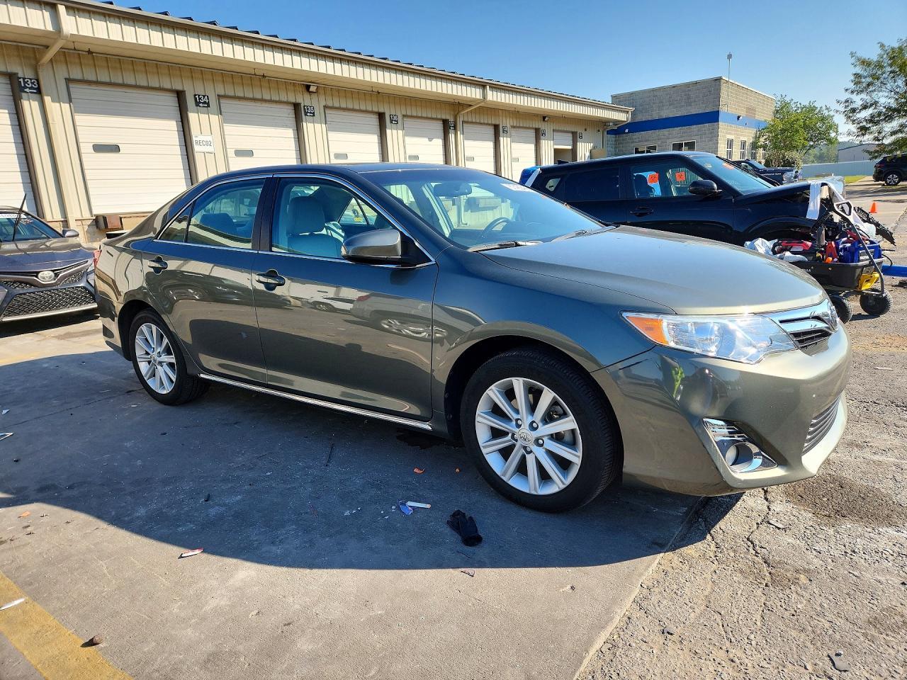 2012 Toyota Camry Xle - Фото 4